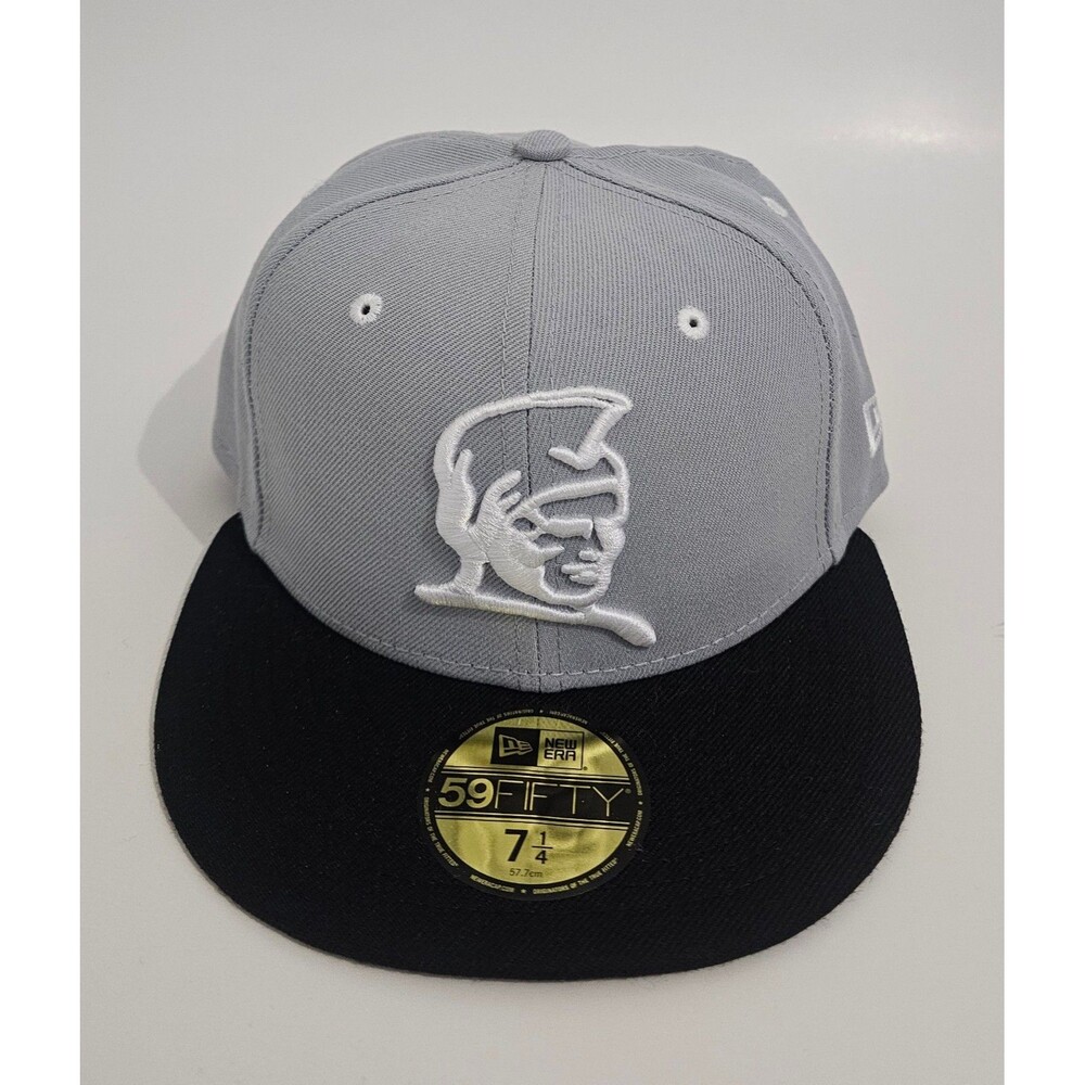Fitted Hawaii Kamehameha Gray Black New Era 59Fifty Hat Size 7 1/4 Cap Hawaiian